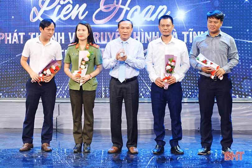 35 tác phẩm được trao giải tại Liên hoan Phát thanh - Truyền hình Hà Tĩnh lần thứ 23