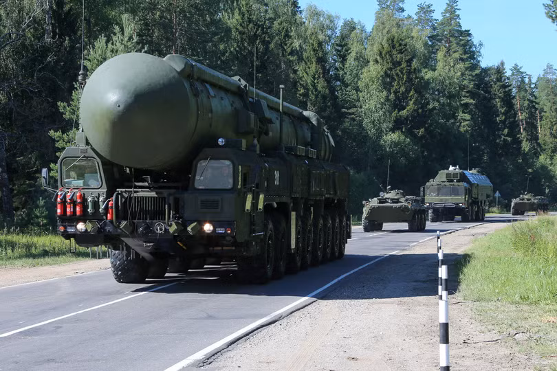 Nga sản xuất xe bọc thép mới hộ tống tên lửa hạt nhân