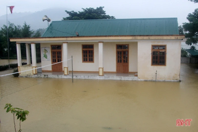 Hồ Ngàn Trươi “cắt lũ” gần 300 triệu m<sup>3</sup> nước cho vùng hạ du