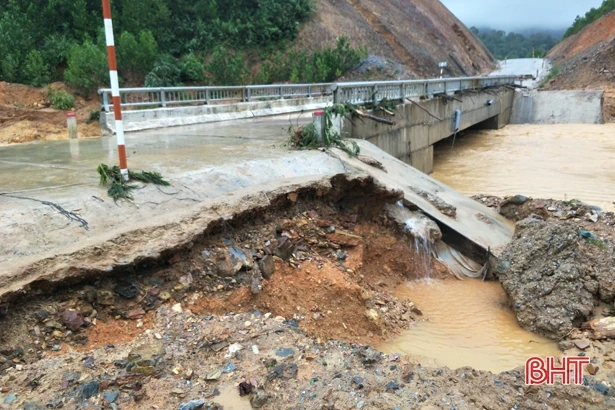 Mưa to, 10 xã huyện miền núi Hương Khê ngập cục bộ, Vũ Quang đề phòng lũ lớn