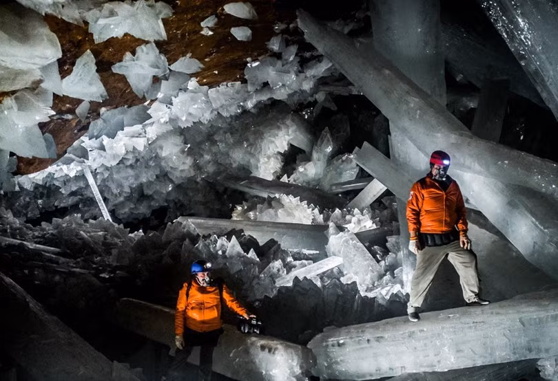 Hang động pha lê lớn nhất thế giới ở Mexico