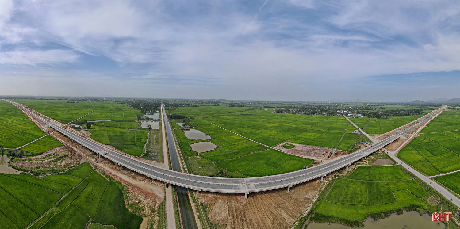 Cao tốc Hàm Nghi - Vũng Áng.