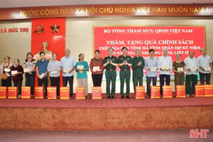 Phó Tổng Tham mưu trưởng QĐND Việt Nam tri ân người có công tại Hà Tĩnh