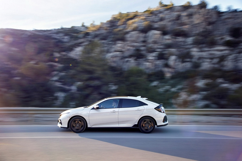 ngam chi tiet ve dep cua honda civic hatchback 2017