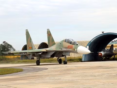 Tiêm kích Su-30MK2 Việt Nam. tiet lo muc gia moi lan su 30 viet nam ban dan that