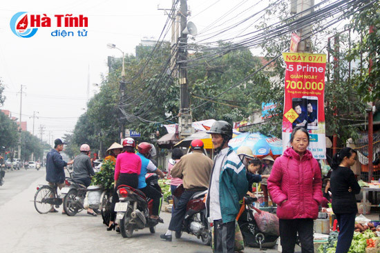 tet hop cho giua duong