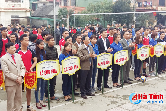 huong son soi noi thi dau the thao mung xuan moi