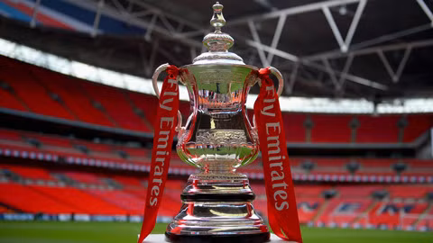 boc tham vong 5 fa cup arsenal de tho mu va chelsea gap kho