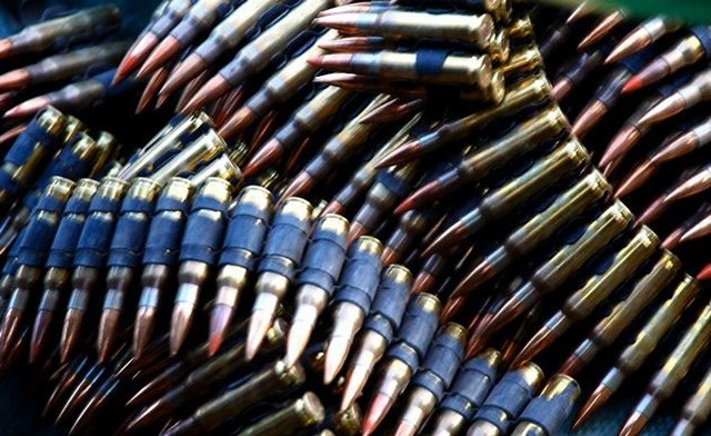 italy pha duong day buon lau vu khi cuc lon den iran va libya