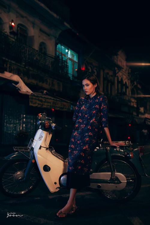 my nhan viet da sac voi thoi trang du xuan