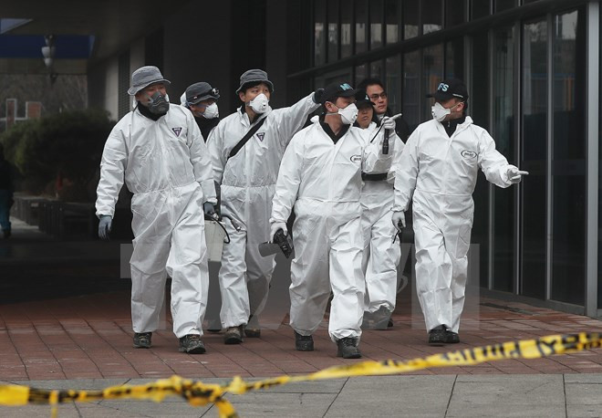 han quoc hoa hoan tai khu mua sam 4 nguoi thiet mang