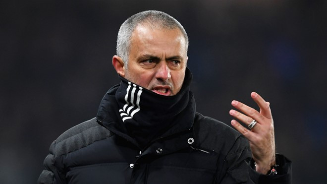 Huấn luyện viên Jose Mourinho đang nỗ lực đưa MU trở lại vị thế của đội bóng giàu thành tích nhất nước Anh. Ảnh: Getty Images. mourinho tu choi dan dat doi bong cua trung quoc