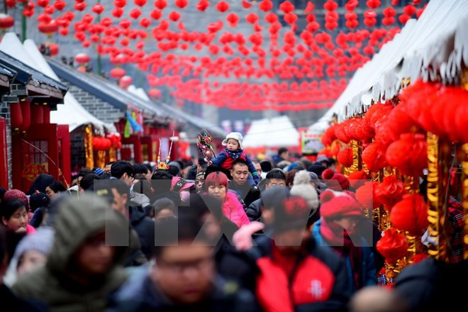 dan trung quoc chi toi hon 67 ty usd trong dip tet am lich