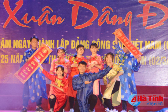 da hoi van nghe mua xuan dang dang