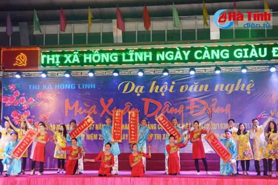 da hoi van nghe mua xuan dang dang