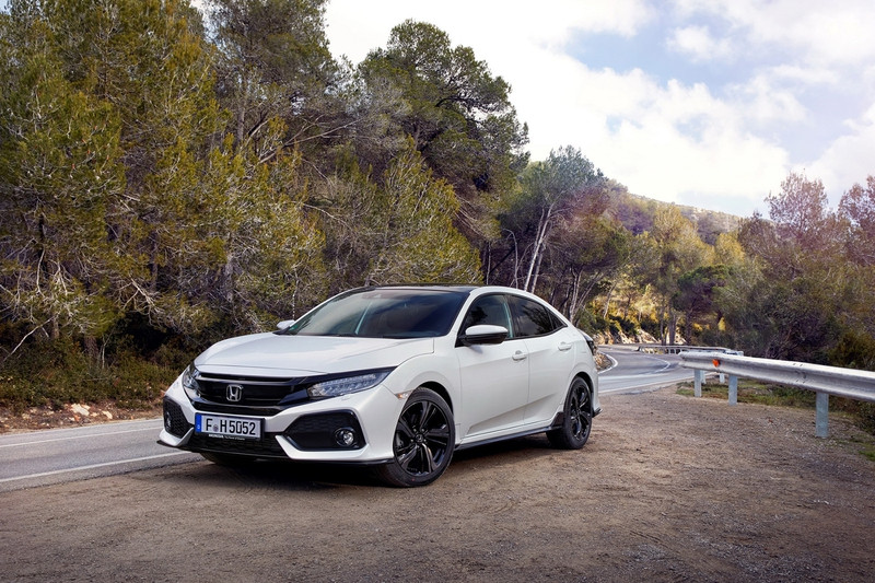 ngam chi tiet ve dep cua honda civic hatchback 2017