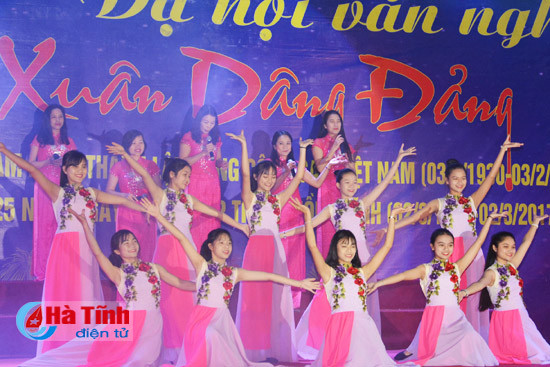 da hoi van nghe mua xuan dang dang