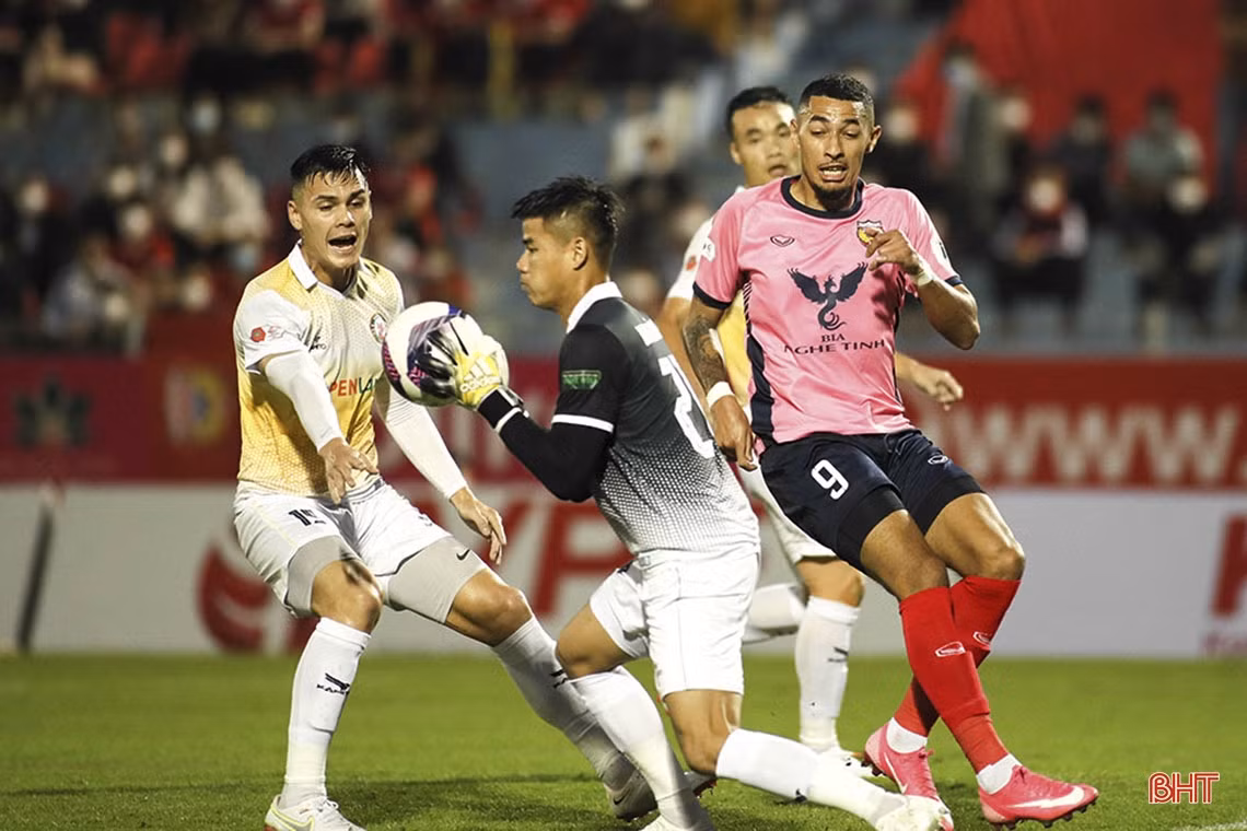 Hành trình trụ hạng của Hồng Lĩnh Hà Tĩnh ở V.League 2022