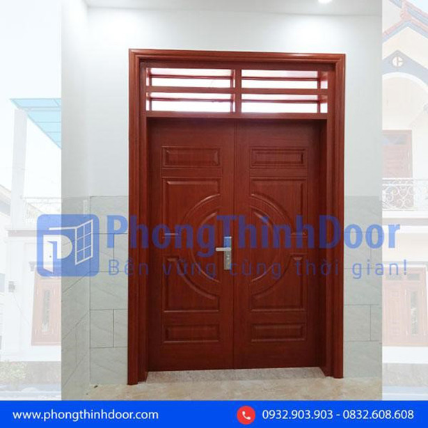 Phong Thịnh Door cung cấp cửa đi thép vân gỗ tại TPHCM