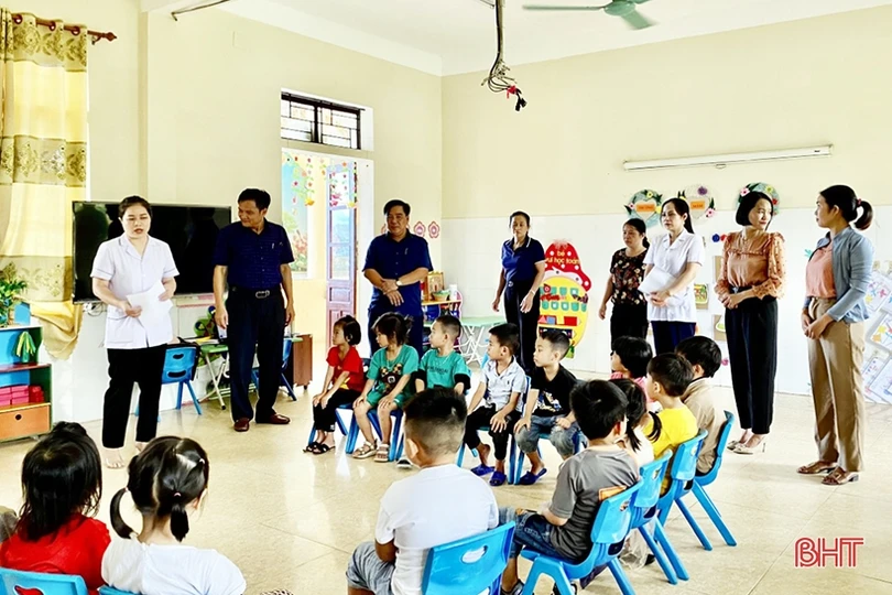 Nhiều địa phương ở Hà Tĩnh gia tăng số ca đau mắt đỏ