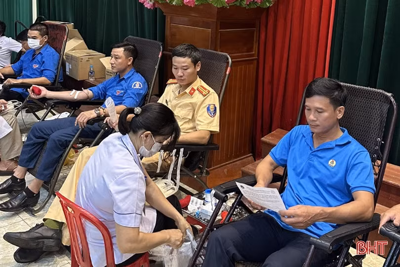 Các đoàn viên, hội viên ở Lộc Hà hiến tặng 250 đơn vị máu