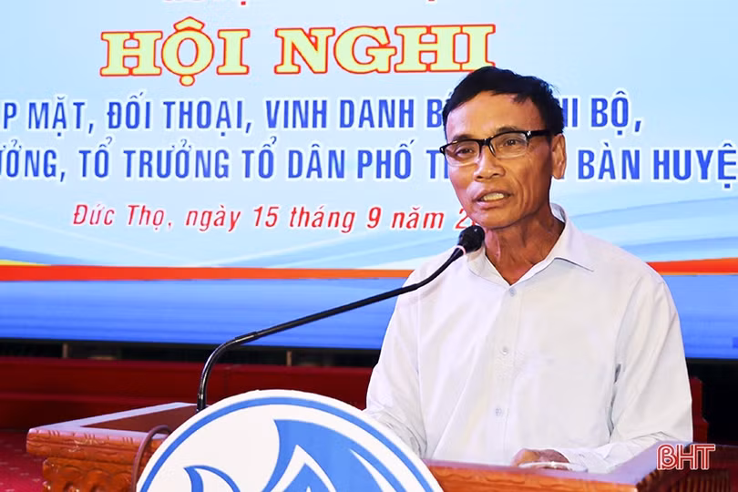 Vinh danh 24 bí thư chi bộ, trưởng thôn, tổ trưởng tổ dân phố ở Đức Thọ