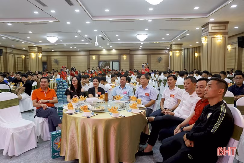 Hội cổ động viên tiếp tục đoàn kết, đồng hành cùng bóng đá Hà Tĩnh