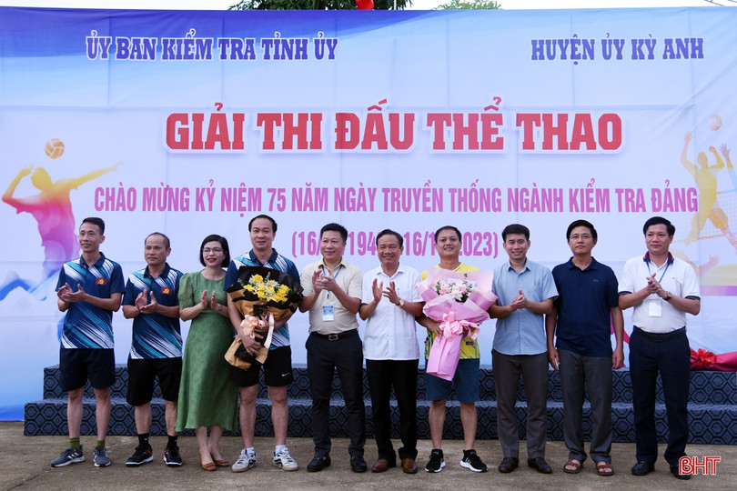 Hấp dẫn giải bóng chuyền kỷ niệm ngành Kiểm tra Đảng