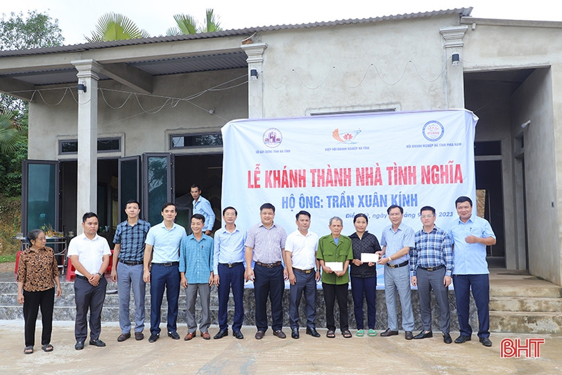 Khánh thành 3 ngôi nhà tình nghĩa ở Hương Khê