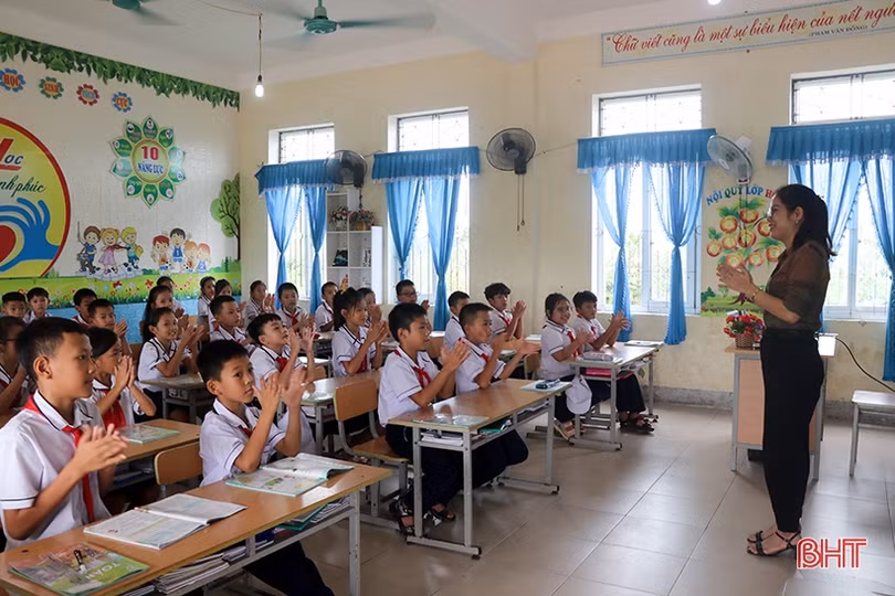 Các trường học ở Hà Tĩnh bắt nhịp tốt với chương trình sách giáo khoa mới