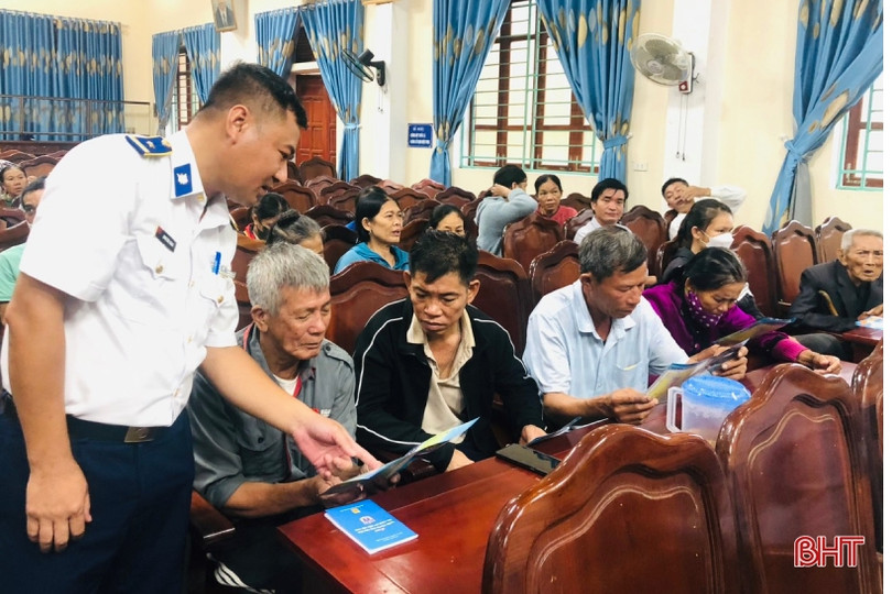 Cảnh sát biển đồng hành cùng ngư dân thị xã Kỳ Anh