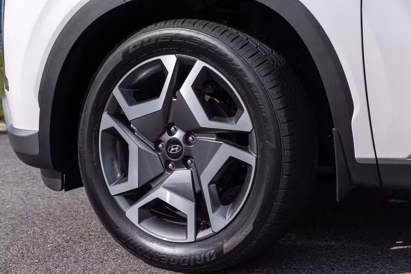 Chi tiết Hyundai Palisade vừa ra mắt tại Việt Nam, đối thủ của Ford Explorer