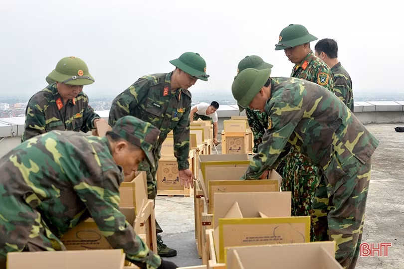 Cận cảnh “trận địa” pháo hoa ở TP. Hà Tĩnh trước giờ khai hỏa