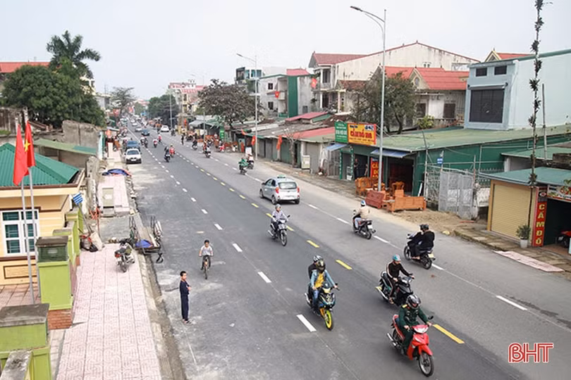 Phấn khởi “vi vu” trên tuyến đường “treo” lâu nhất TP Hà Tĩnh