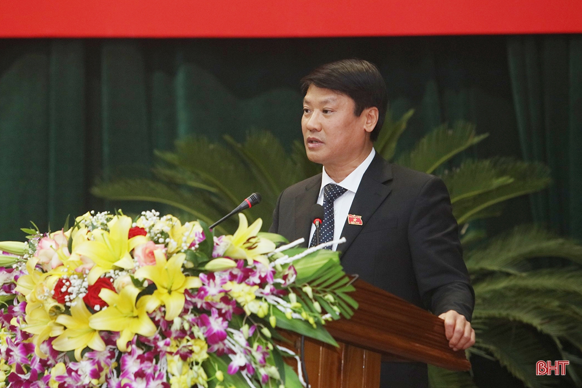 Đại biểu HĐND tỉnh Hà Tĩnh tâm huyết góp ý các báo cáo, dự thảo nghị quyết