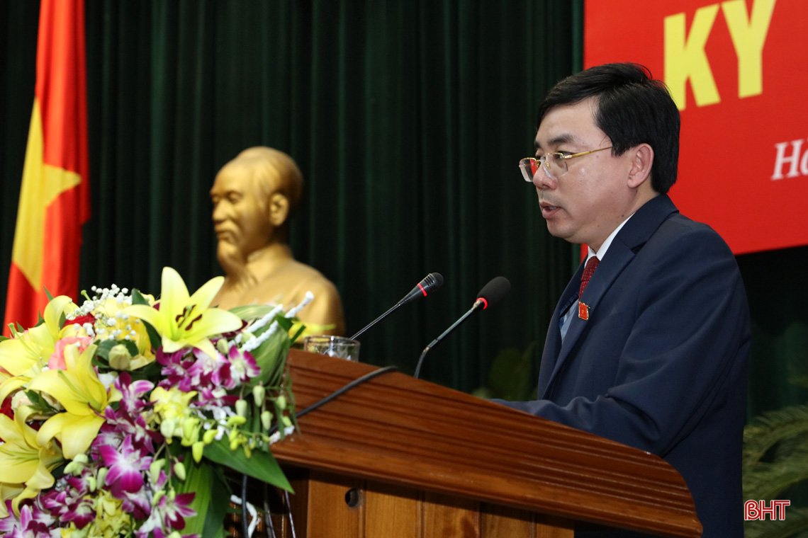 Đại biểu HĐND tỉnh Hà Tĩnh tâm huyết góp ý các báo cáo, dự thảo nghị quyết