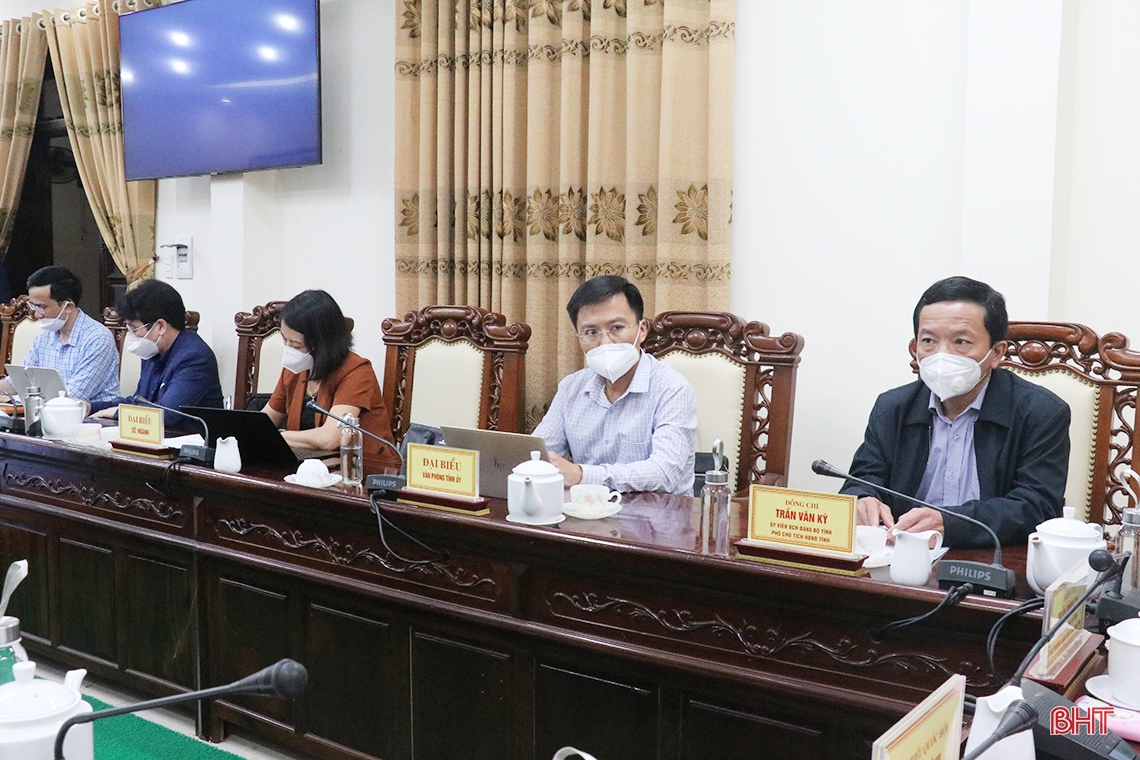 Đại biểu Quốc hội Hà Tĩnh góp ý về cơ chế, chính sách bảo hiểm y tế, bảo hiểm xã hội