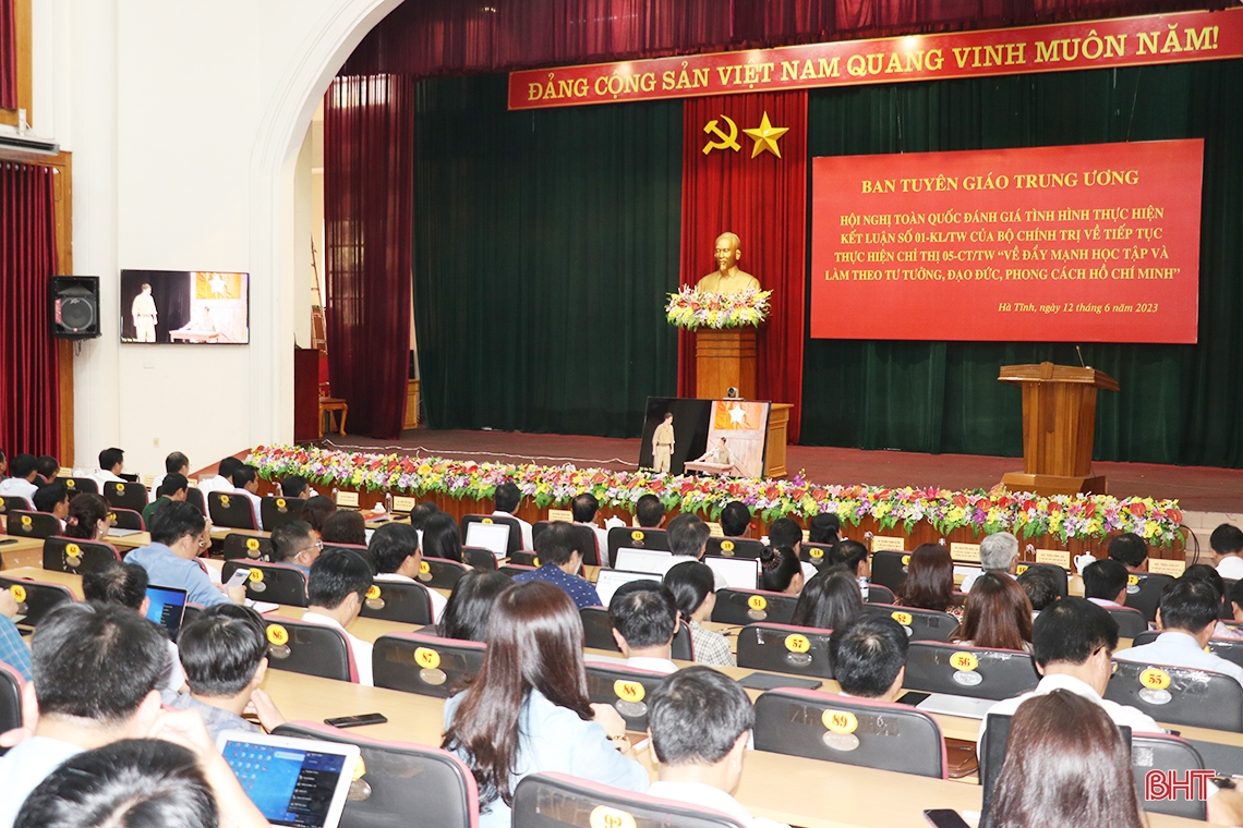 Tiếp tục đổi mới mạnh mẽ, hiệu quả việc học tập và làm theo Bác