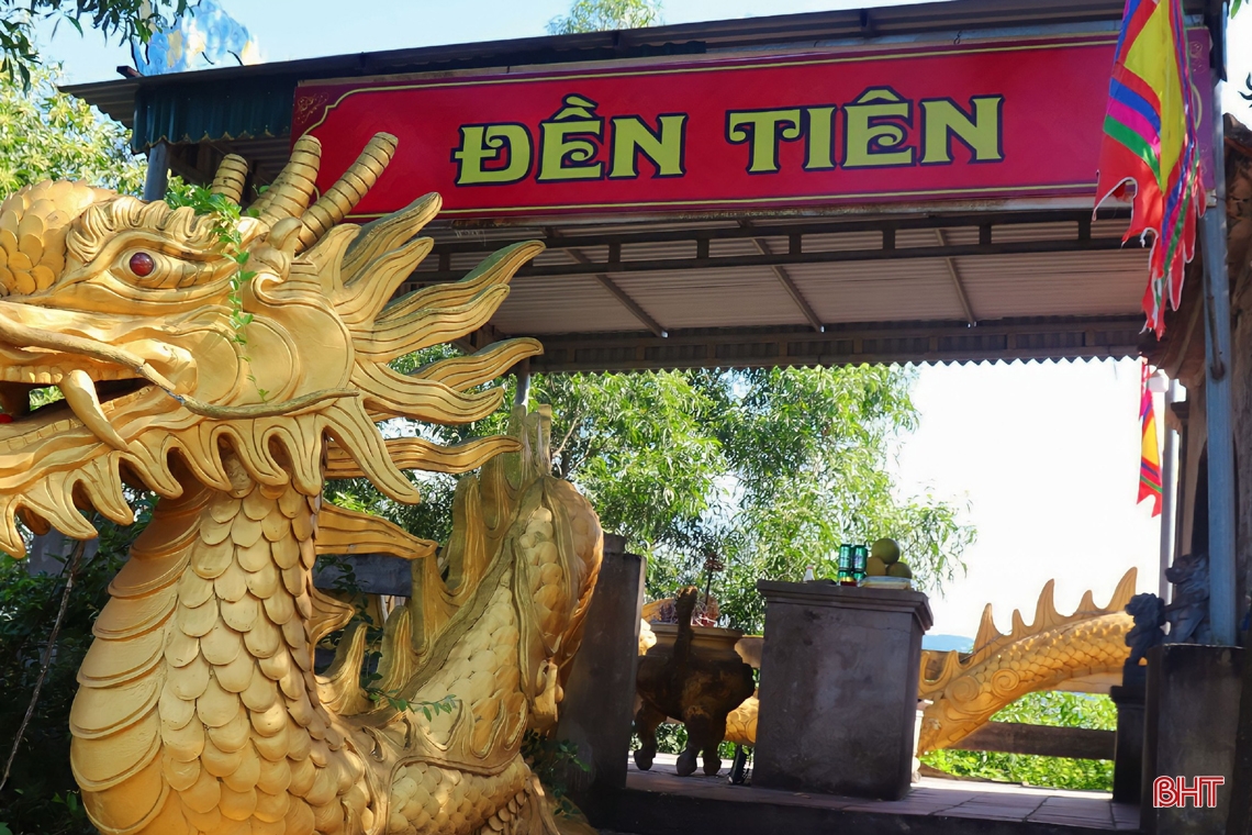 Văn hóa tâm linh của quần thể di tích dưới chân núi Hồng