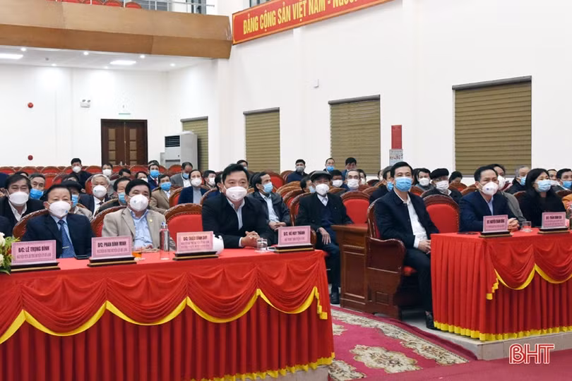Ra mắt cuốn Lịch sử Đảng bộ huyện Kỳ Anh giai đoạn 1930-2020”