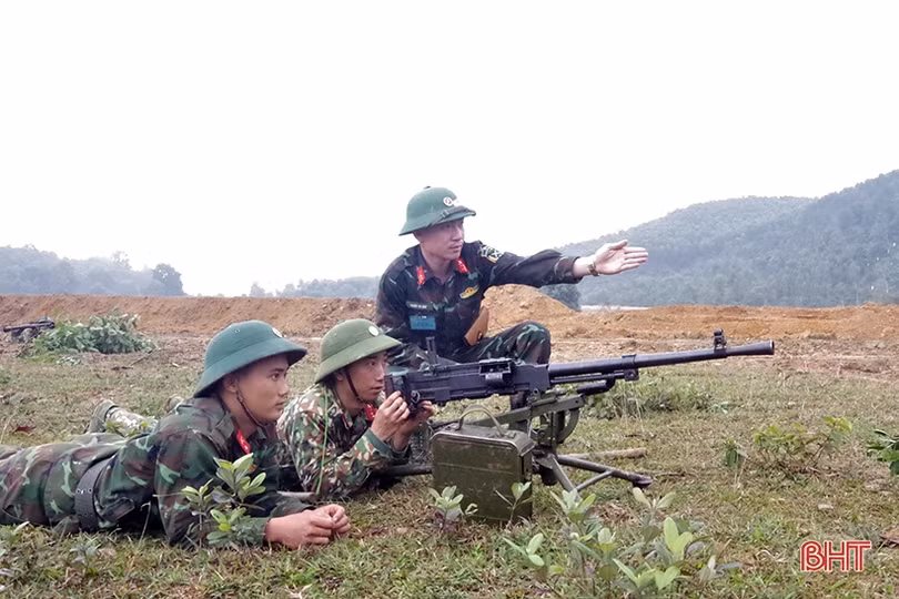 Xem chiến sỹ Trung đoàn 841 diễn tập vòng tổng hợp năm 2021