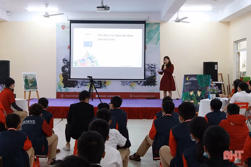 Học sinh iSchool Hà Tĩnh trải nghiệm sáng tạo văn học “Hình tượng người lính trong mắt em”