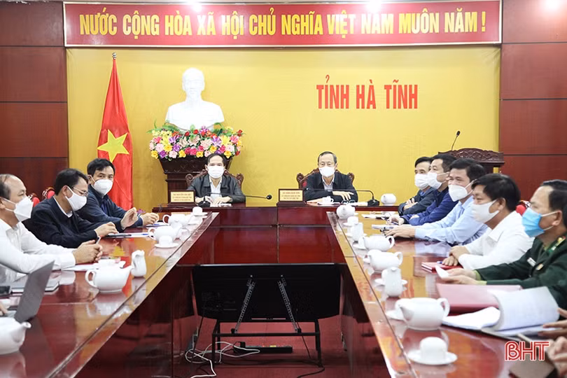 Bão số 9 rất mạnh, di chuyển nhanh, tuyệt đối không chủ quan