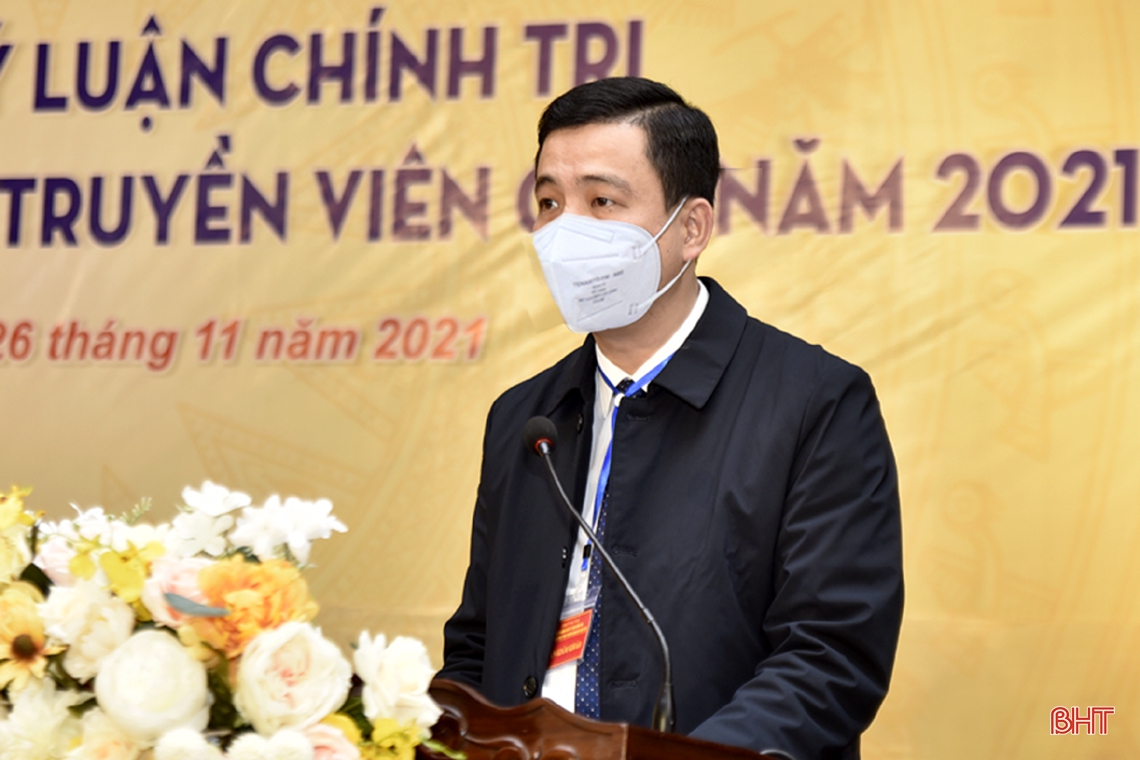Trao giải Hội thi Giảng viên lý luận chính trị, báo cáo viên, tuyên truyền viên giỏi tỉnh Hà Tĩnh