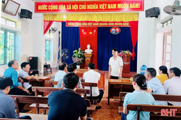 Cán bộ về cơ sở - chuyển ghế, đổi cách làm