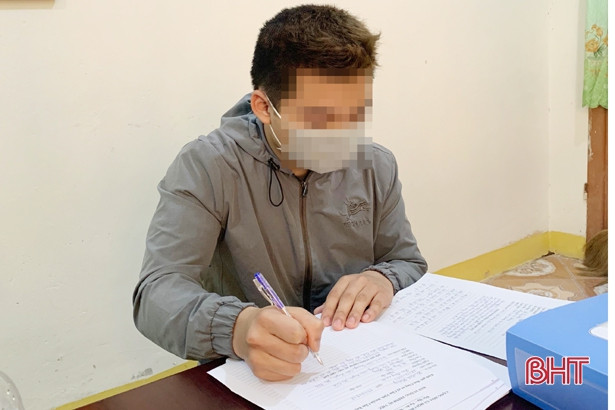 Cẩm Xuyên: Bắt đối tượng vào đền đập phá hòm công đức trộm tiền