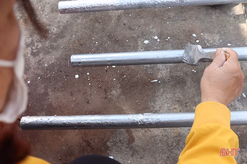 Các cơ sở kinh doanh ở phố biển Thiên Cầm tân trang đón mùa du lịch mới