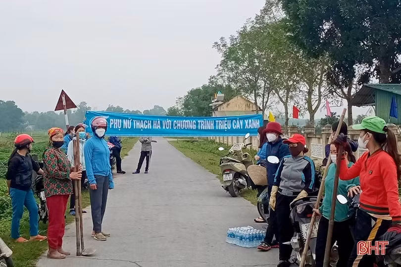 Phụ nữ Hà Tĩnh thi đua chào mừng thành công Đại hội Đại biểu Phụ nữ toàn quốc 