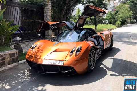 Top 5 mẫu xe đắt nhất Việt Nam, tổng giá trị khoảng 500 tỷ đồng