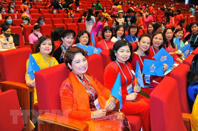 Tiếp tục phát huy tiềm năng, sức sáng tạo của phụ nữ